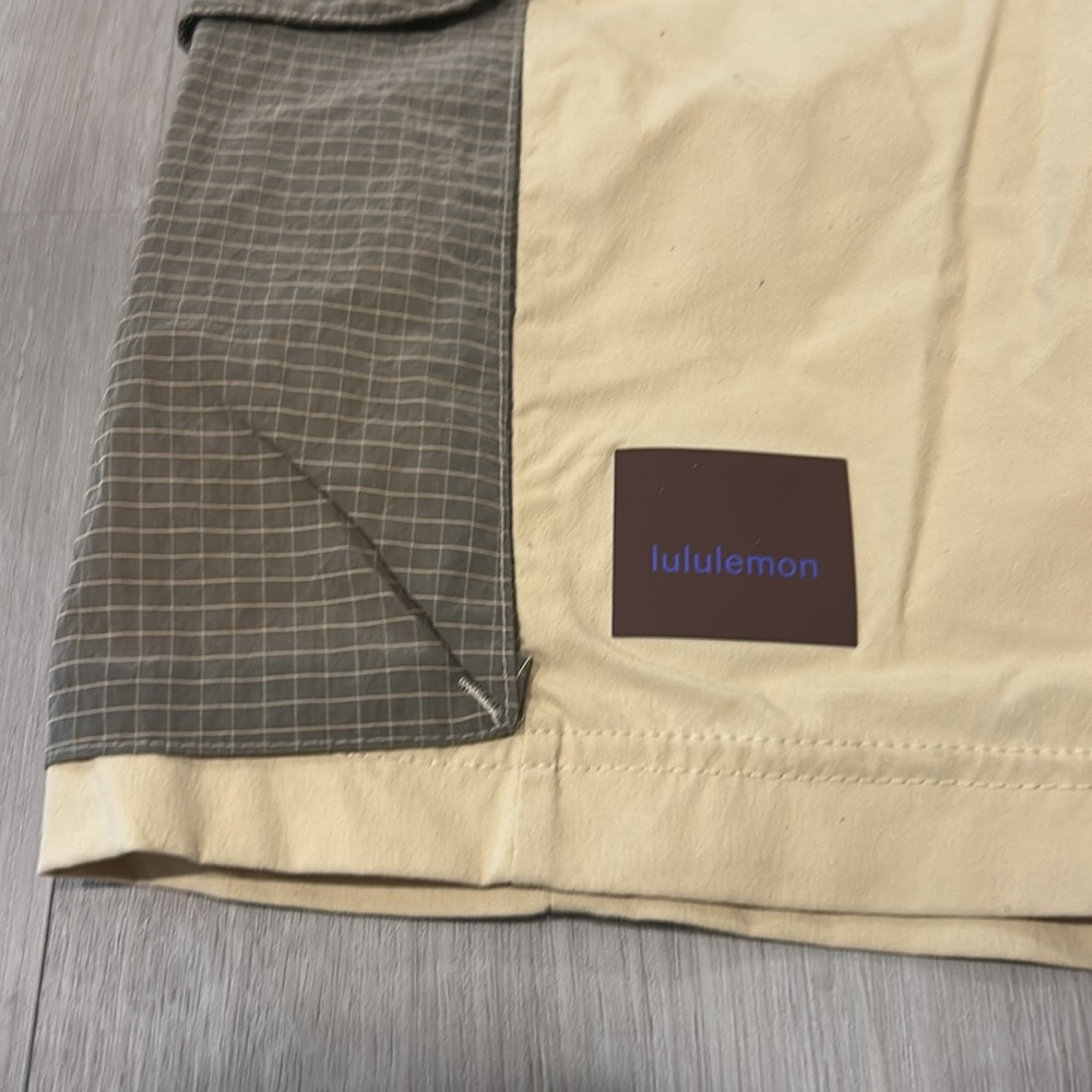 Lululemon Multi-Pocket Cargo High-Rise Hiking Skirt - Picture 6 of 7